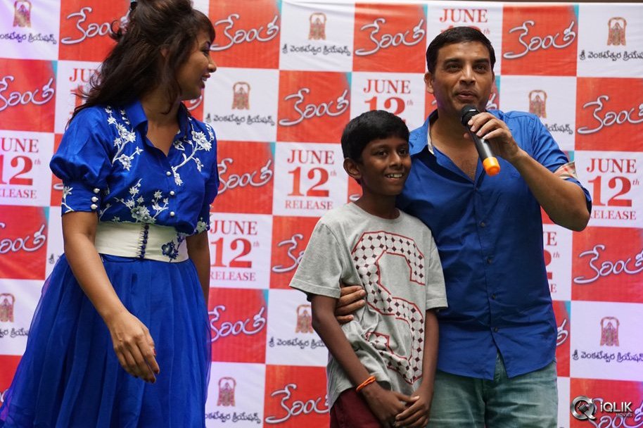 Kerintha-Movie-Team-at-Manjeera-Mall-Kukatpally